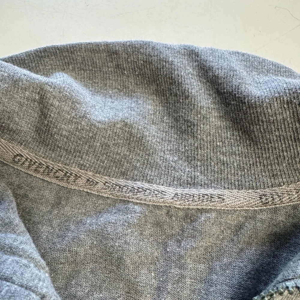 Givenchy For Singapore Airlines Gray Men’s 1/2 Zip Lounge Sweatshirt Size Large - Picture 4 of 7
